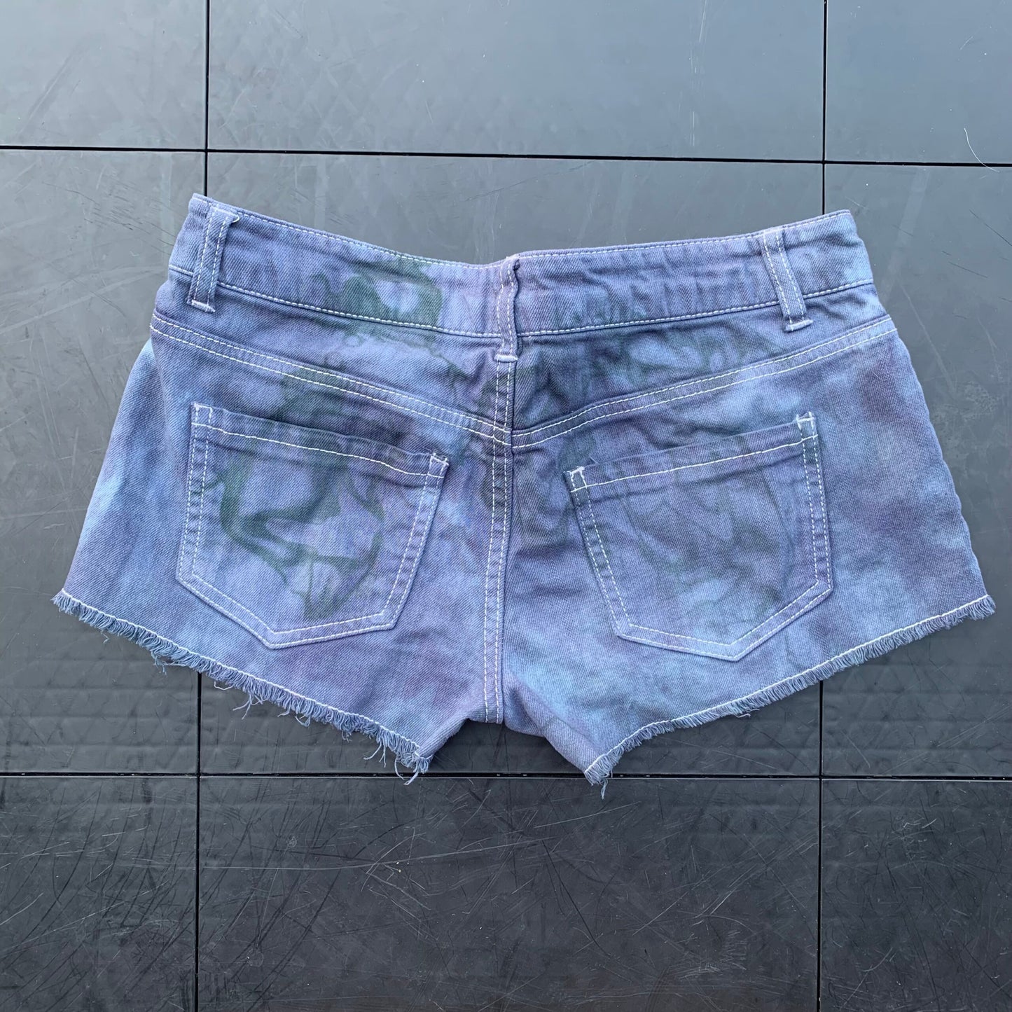 Shorts-Smoke